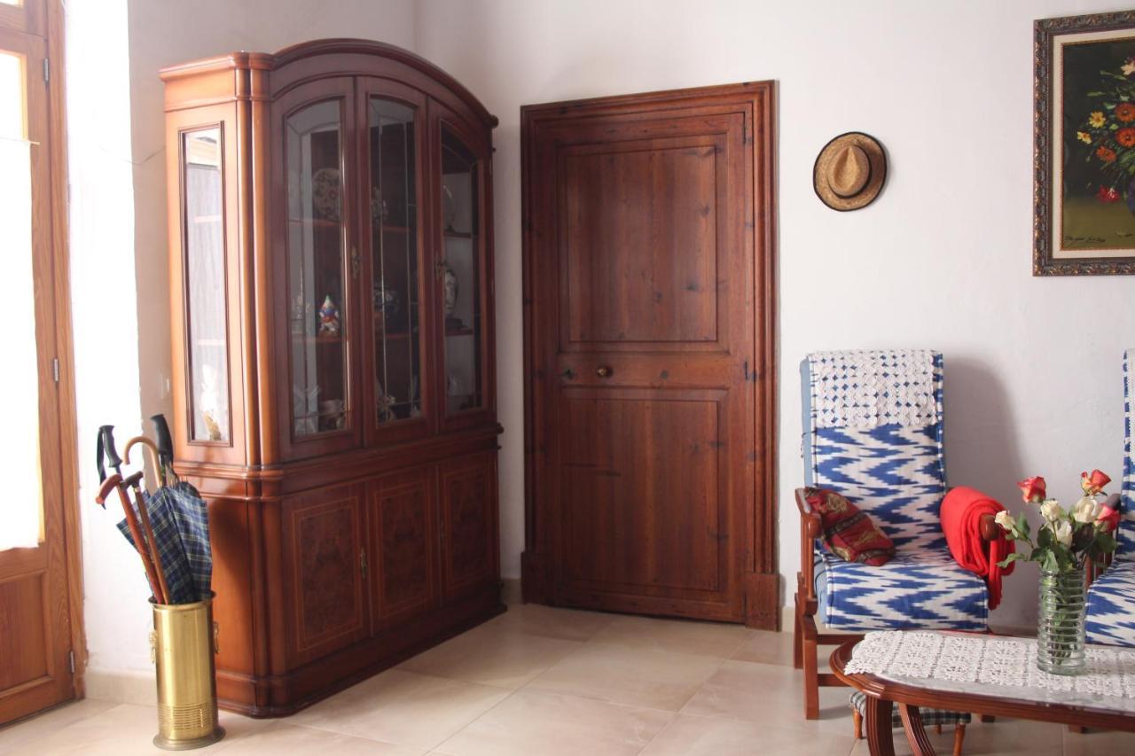 Sa Madona De Sa Pleta Acomodação com café da manhã Muro Exterior foto